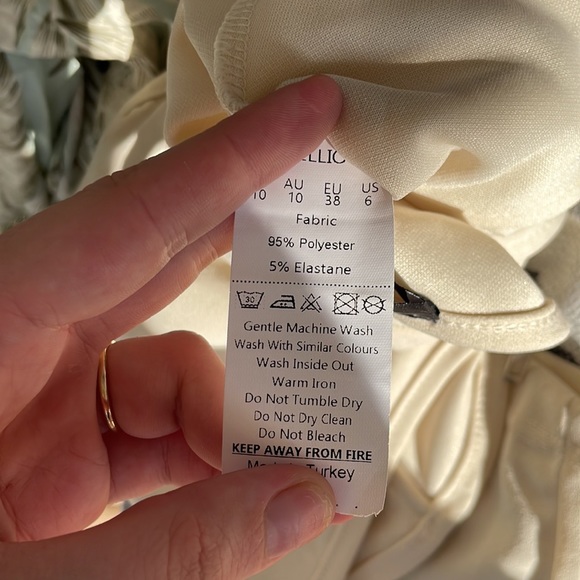 Rebellious Corset Off the Shoulder Crop Top - Picture 5 of 5